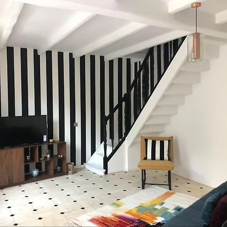 Maison A Lägenhet